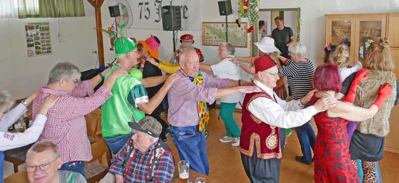 2025_04_Bockfruehschoppen-2